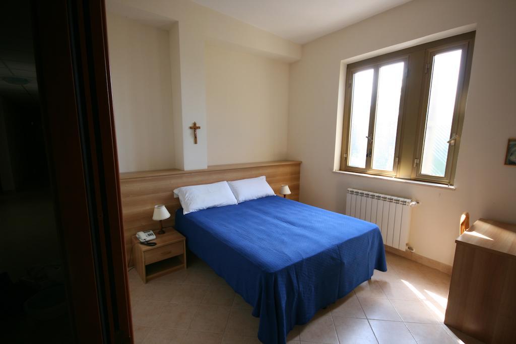 Parco Santa Rita Hotel Sacrofano Room photo